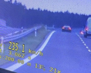 pomiar prędkości z videorejestratora